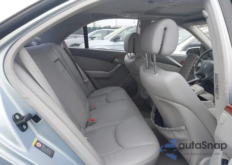 2006 Mercedes-Benz S 350 z USA, uszkodzony, nr VIN WDBNF67J36A476637